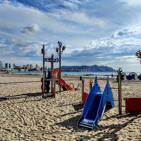 Esmeralda Sea Front Apartment Benidorm Eksteriør billede