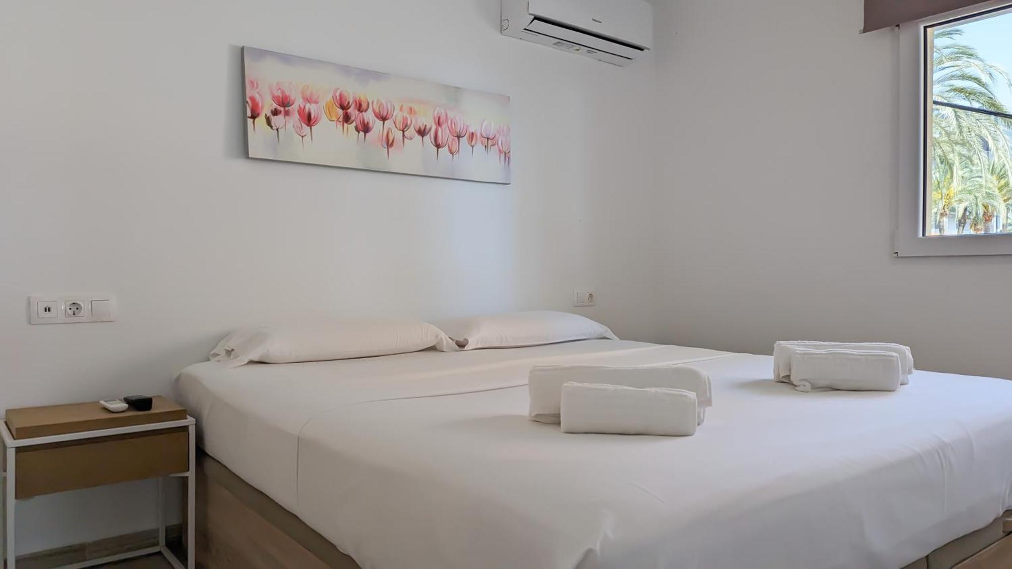 Esmeralda Sea Front Apartment Benidorm Eksteriør billede