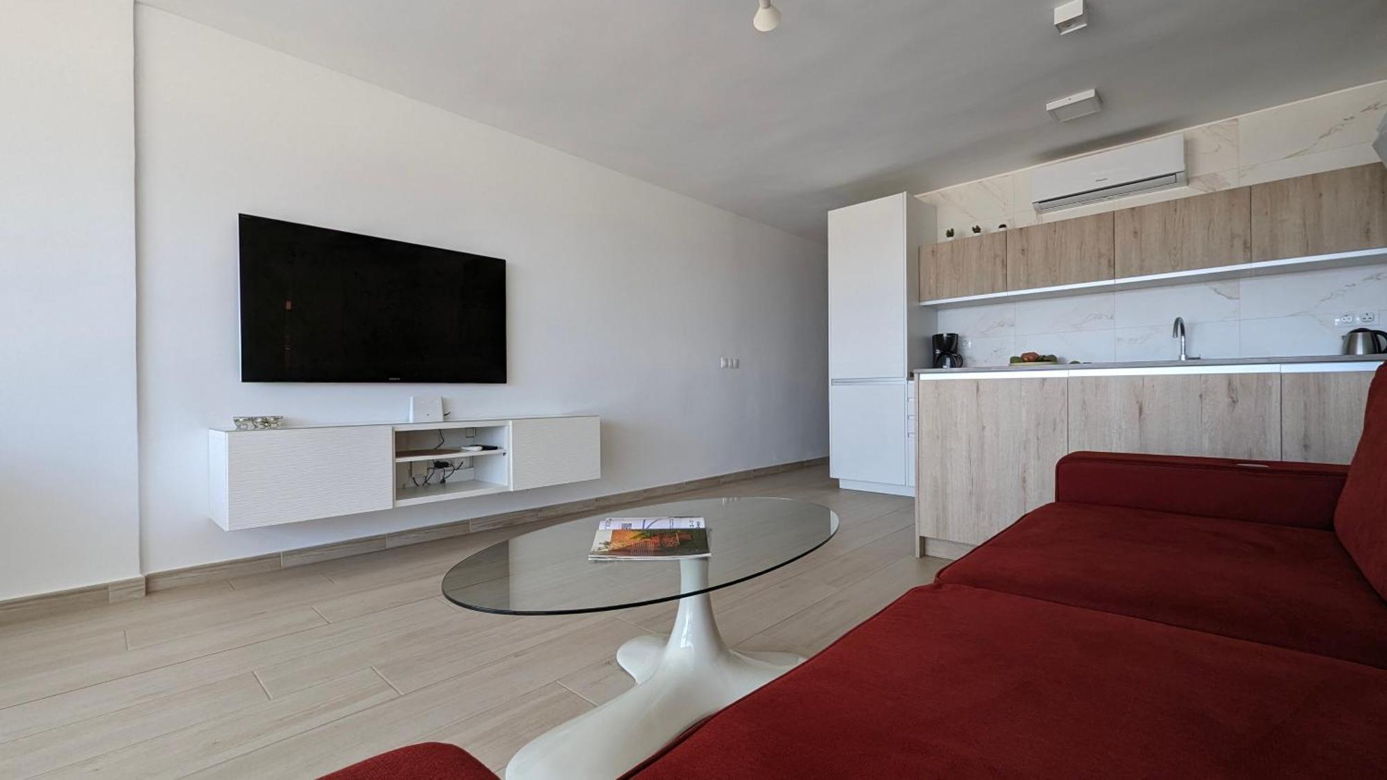 Esmeralda Sea Front Apartment Benidorm Eksteriør billede