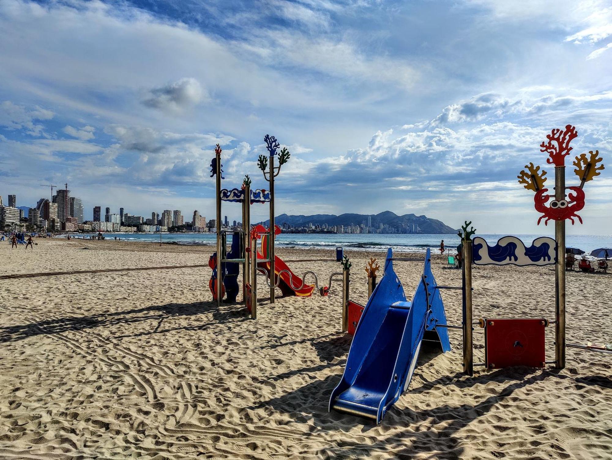 Esmeralda Sea Front Apartment Benidorm Eksteriør billede