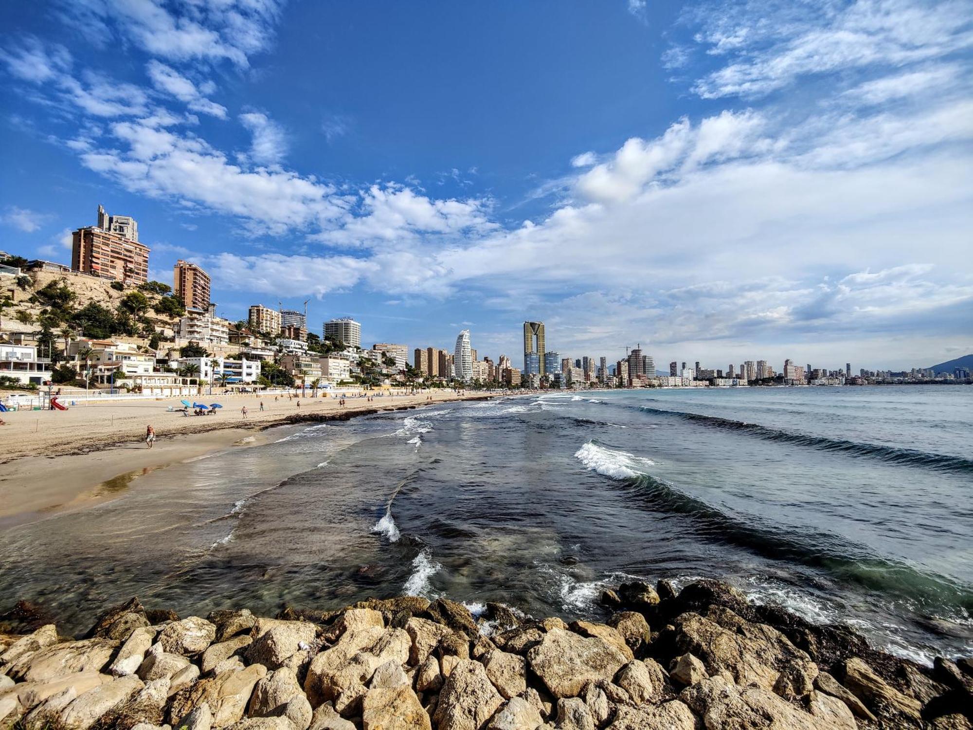 Esmeralda Sea Front Apartment Benidorm Eksteriør billede